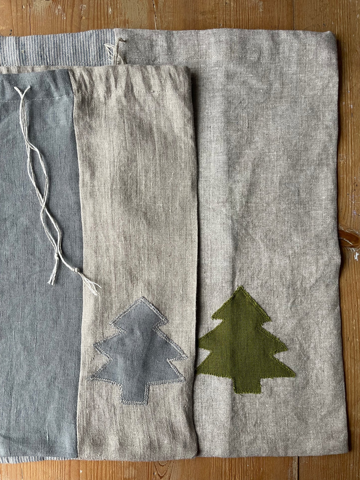 Linen Christmas Gift Bags with Handmade Christmas Tree Appliqué