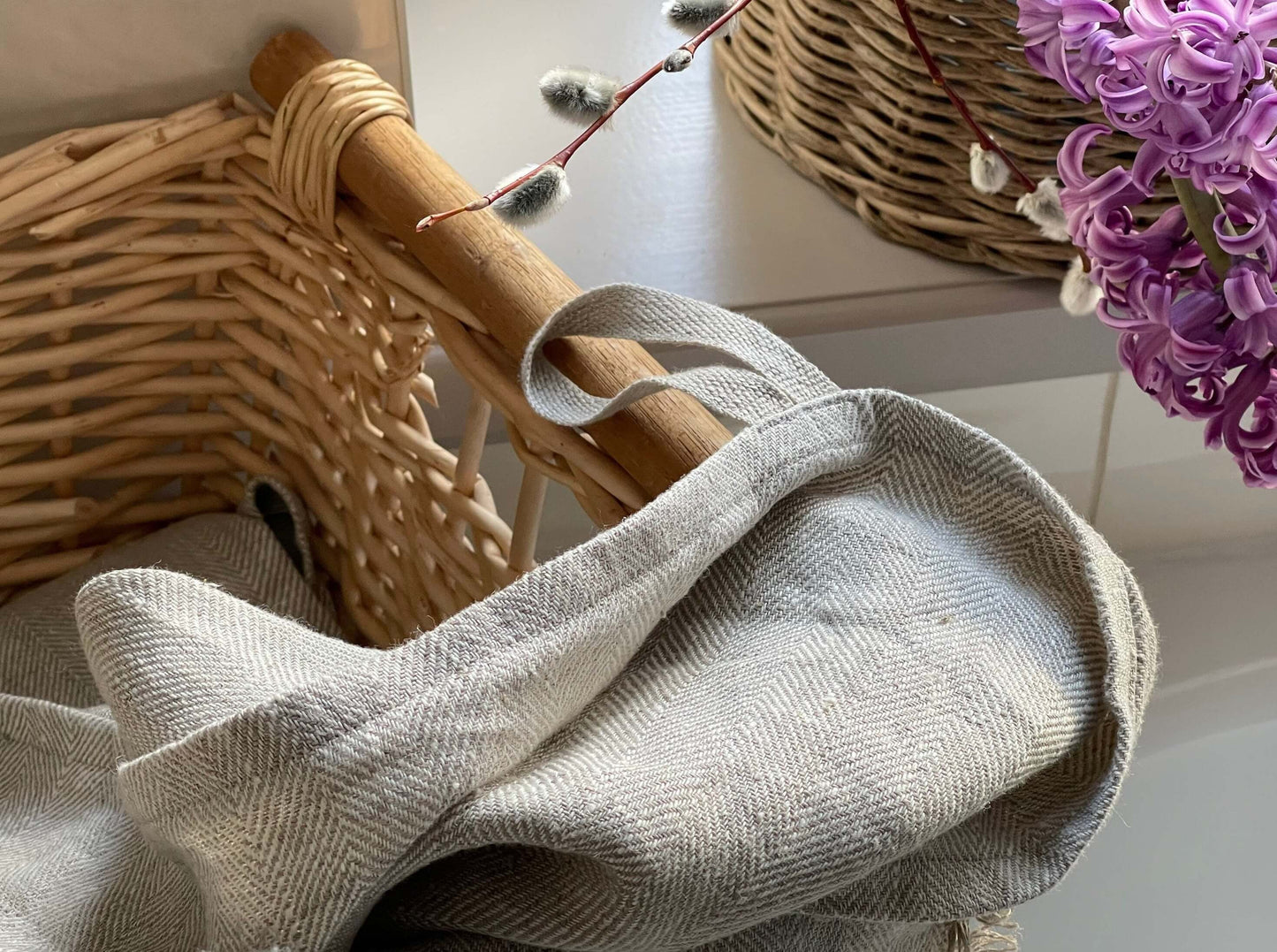 Elegant Linen Bathroom Decor