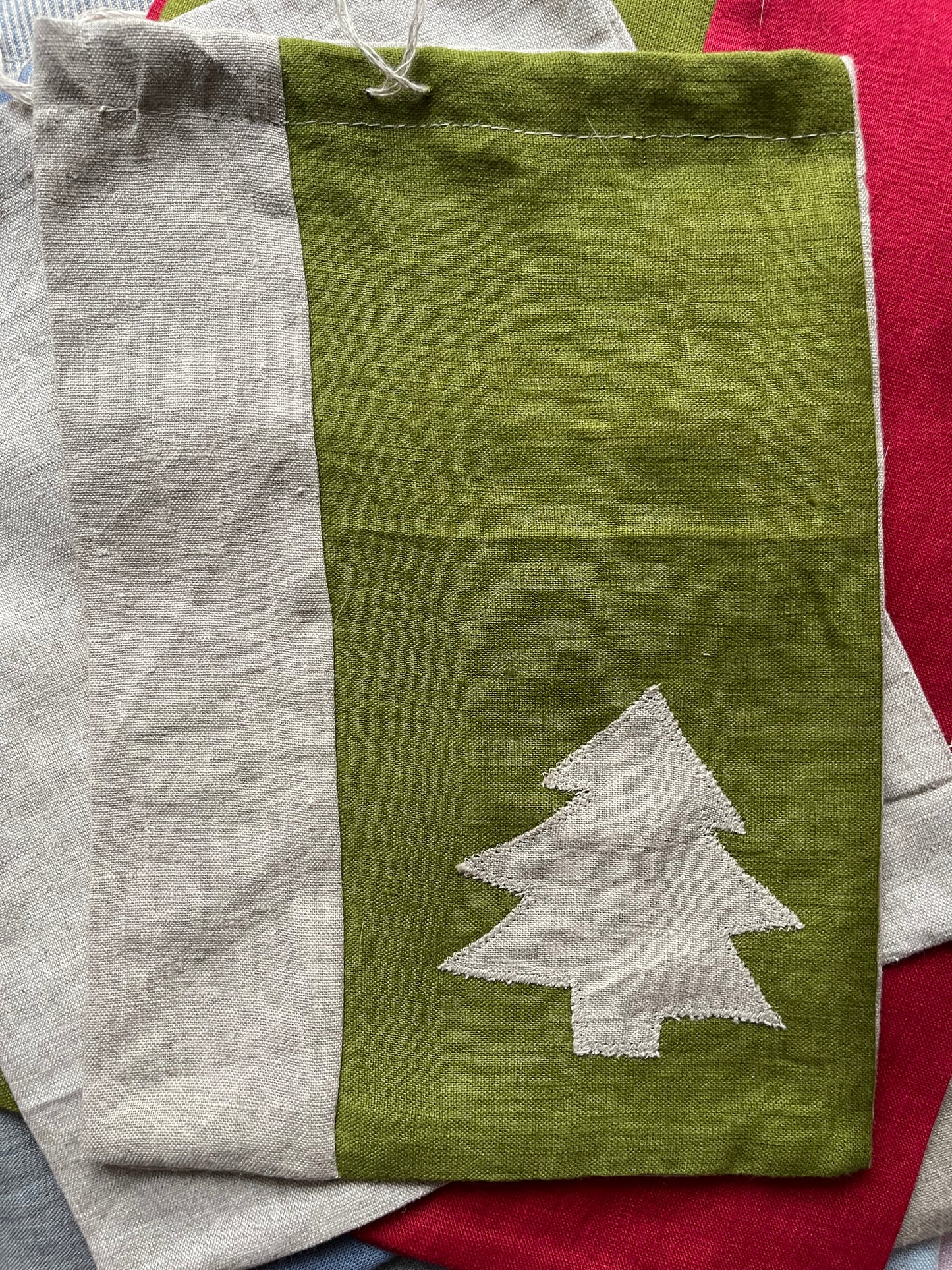 Set of 3 Linen Christmas Gift Bags with Handmade Appliqué Decorations