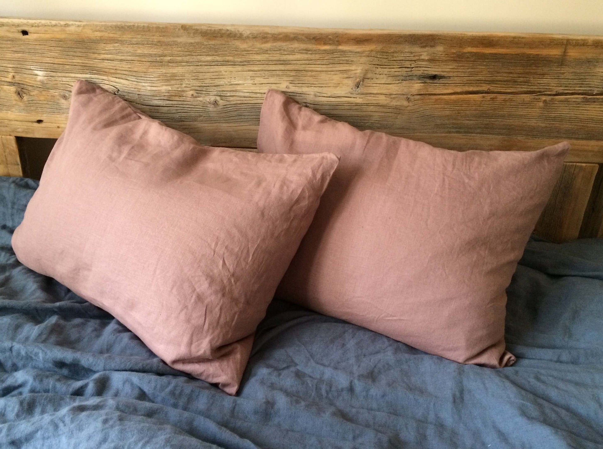 Modern Bedroom Decor with Linen Pillow