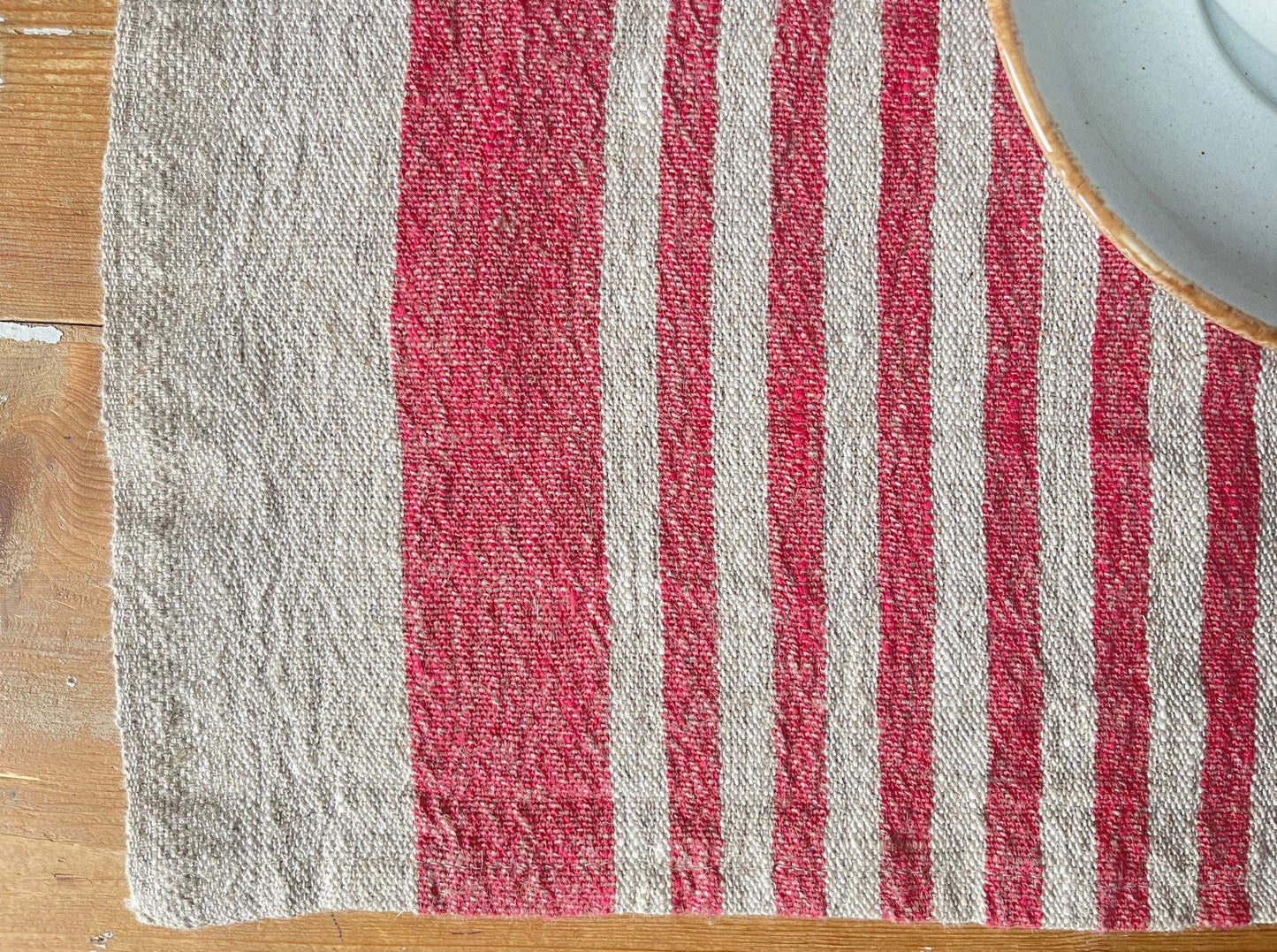 Timeless Elegance in Linen Placemats