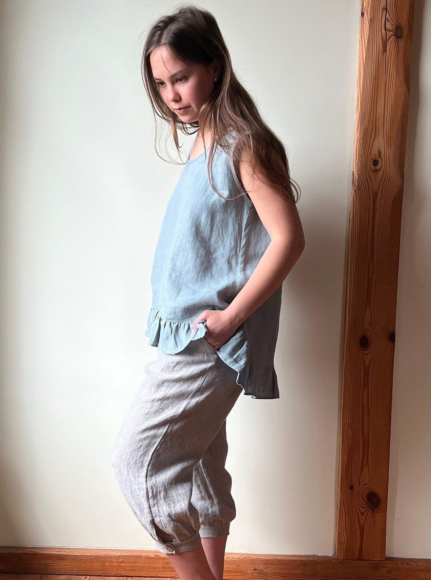 comfortable_below_knee_linen_trousers