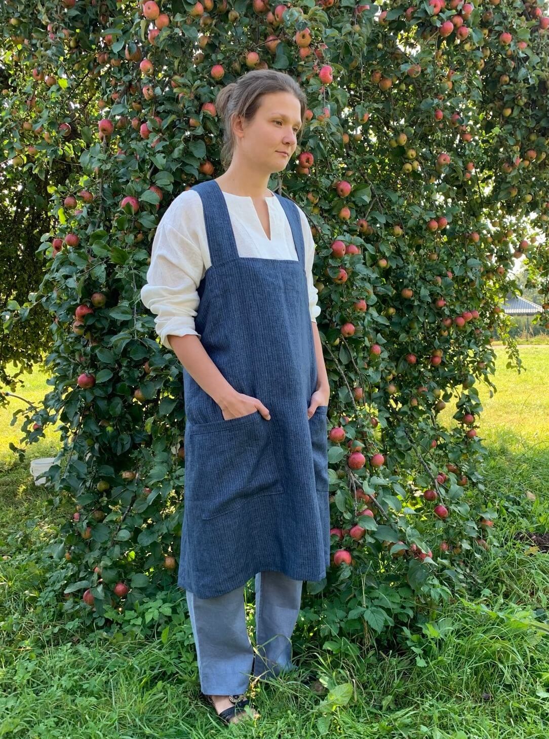 Durable chef and gardener linen apron