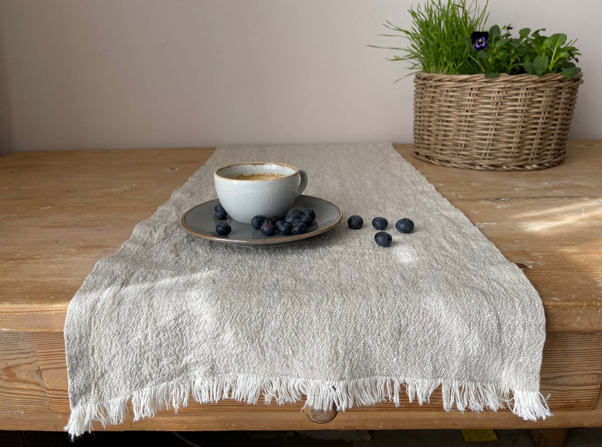 Rustic charm linen table decor