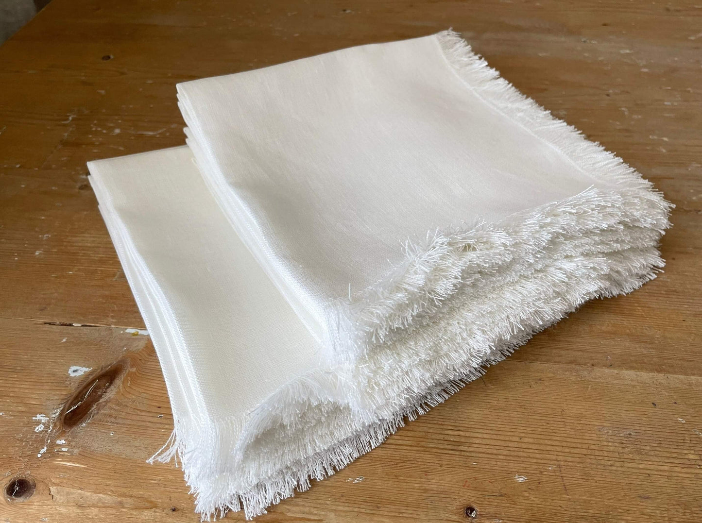 Sophisticated table linen napkin set