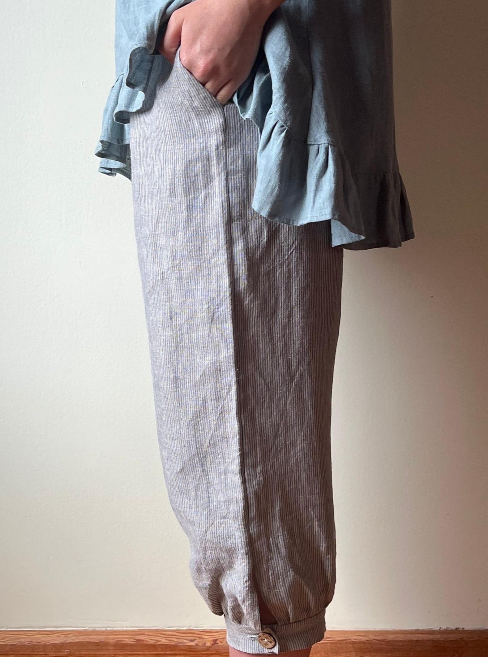 vintage_style_linen_knickers_model