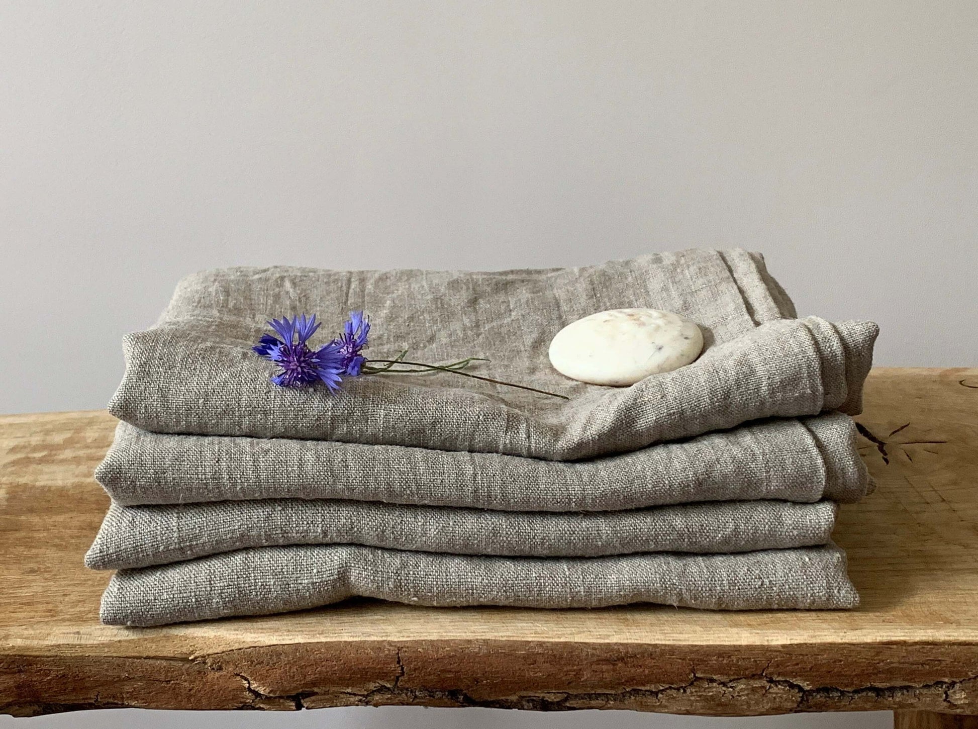 Spa quality absorbent linen towel