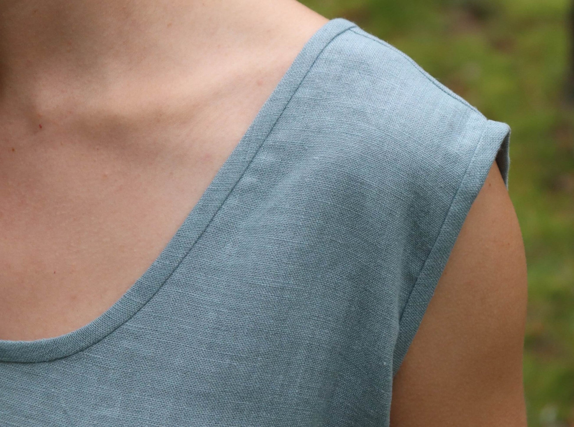 Stylish linen shirt with frills