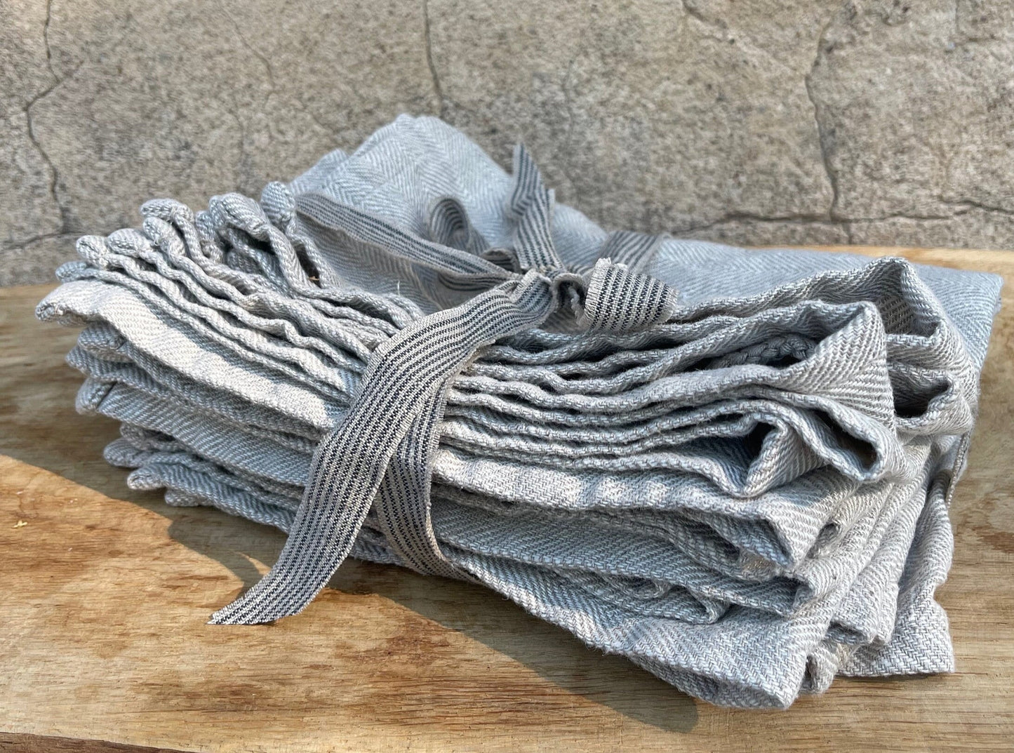 Harrinbone Pattern Linen Towel Set with Hanging Loop